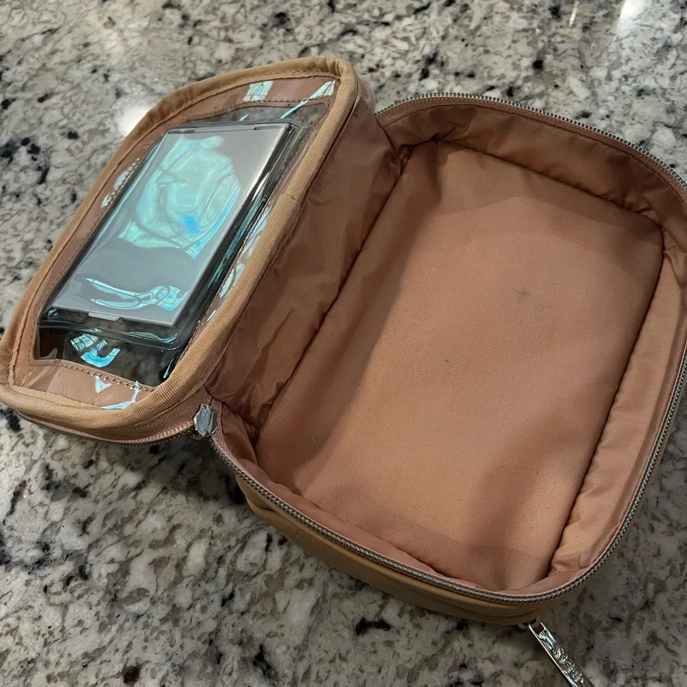 Beis The On the Go Essentials Case - Beige - Picture 5 of 9